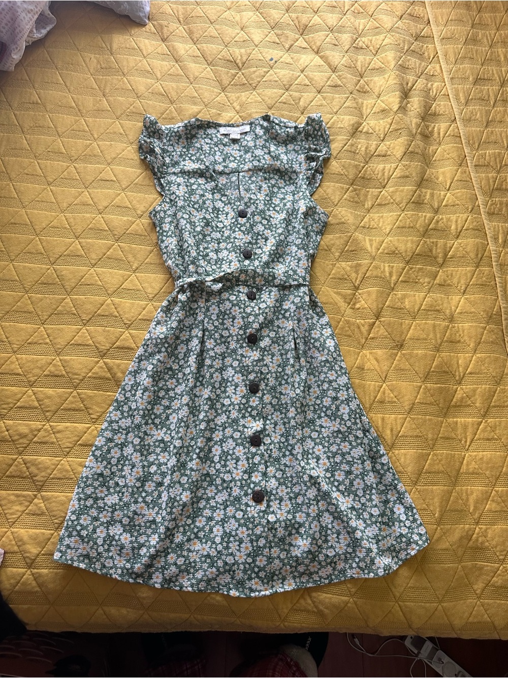 Monteau Green Floral Dress with White and Yellow Daisies
